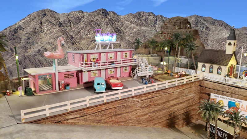 flamingo-front