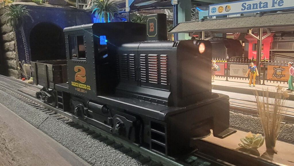 Finished Lionel 6-18930 Crayola Switcher repainted for the Barco Mining Company
